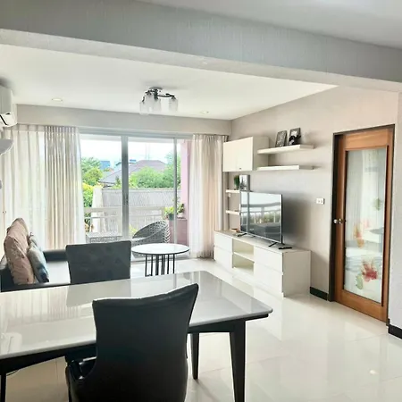 Baan Sabai Rama IV Apartment Bangkok Exterior photo