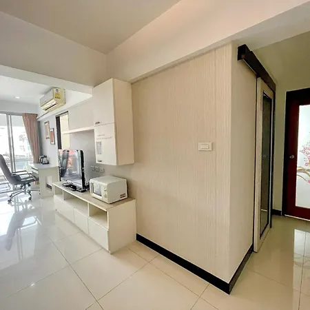 Baan Sabai Rama IV Apartment Bangkok Exterior photo