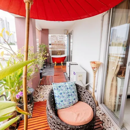 Baan Sabai Rama IV Apartment Bangkok Exterior photo